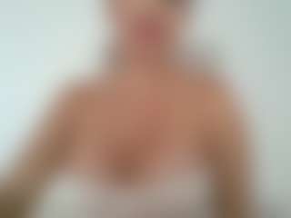 APRIL-ROSES's Live Sex Cam Show