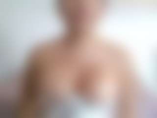 APRIL-ROSES's Live Sex Cam Show