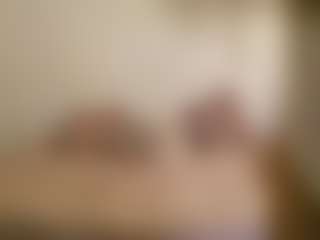 APRIL-ROSES's Live Sex Cam Show