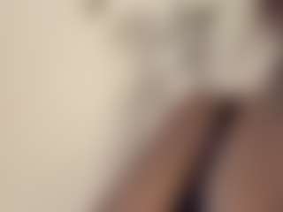 APRIL-ROSES's Live Sex Cam Show