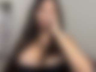 Live cam show with APRIL-ROSES - BBW on TeamSkeetLive