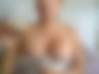 APRIL-ROSES's Live Sex Cam Show