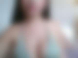 Live cam show with APRIL-ROSES - Latina on Camsoda | colombia