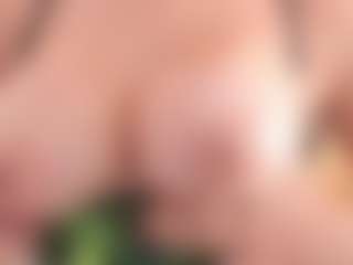 APRIL-ROSES's Live Sex Cam Show