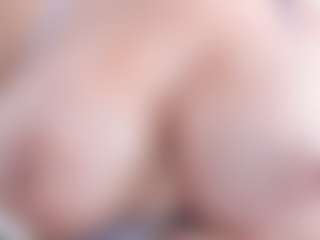 APRIL-ROSES's Live Sex Cam Show