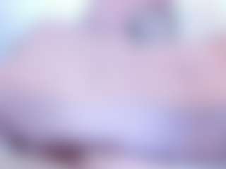 Live cam show with APRIL-ROSES - Petite on Camsoda