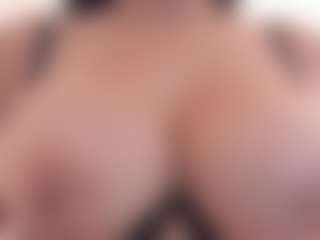 APRIL-ROSES's Live Sex Cam Show