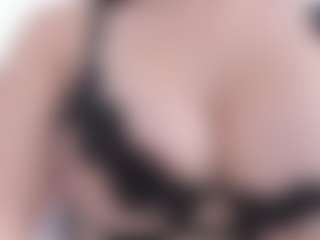 APRIL-ROSES's Live Sex Cam Show