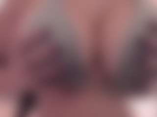 Live cam show with APRIL-ROSES - Cum on Camsoda