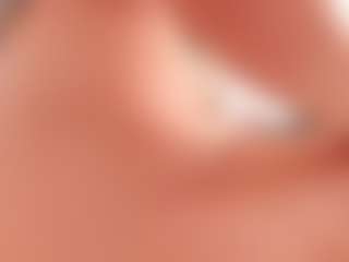 Live cam show with APRIL-ROSES - Petite on Camsoda