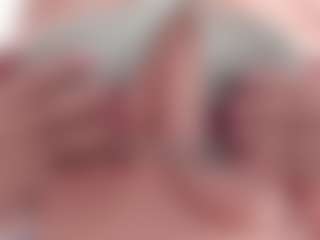 APRIL-ROSES's Live Sex Cam Show