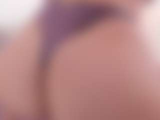 APRIL-ROSES's Live Sex Cam Show