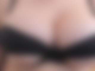 Live cam show with APRIL-ROSES - BBW on Camsoda