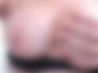APRIL-ROSES's Live Sex Cam Show