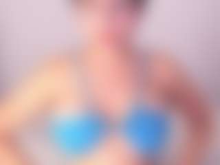 Live cam show with APRIL-ROSES - Amateur Curvy on CamSodaAdn