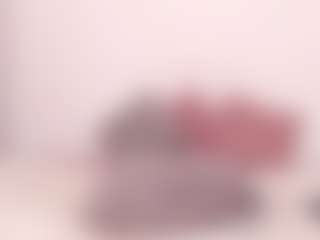 Show live cam dengan APRIL-ROSES - Amateur Curvy di Camsoda