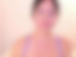 Show live cam dengan APRIL-ROSES - Brown Eyes Curvy di Camsoda