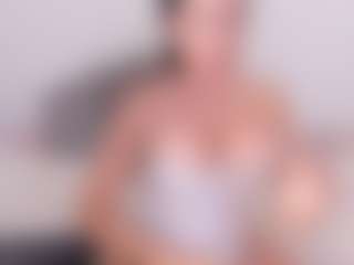 APRIL-ROSES's Live Sex Cam Show