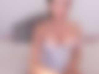 APRIL-ROSES's Live Sex Cam Show