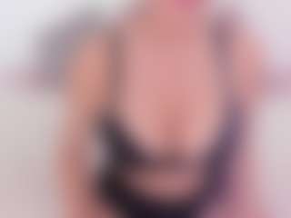 APRIL-ROSES's Live Sex Cam Show