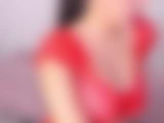 Live cam show with APRIL-ROSES - Latina on Camsoda