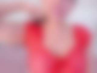 Live cam show with APRIL-ROSES - Latina on Camsoda