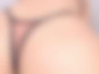 APRIL-ROSES's Live Sex Cam Show