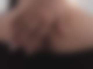 APRIL-ROSES's Live Sex Cam Show