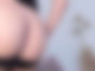 APRIL-ROSES's Live Sex Cam Show