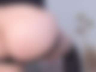 APRIL-ROSES's Live Sex Cam Show