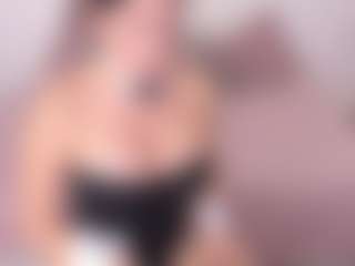 APRIL-ROSES's Live Sex Cam Show