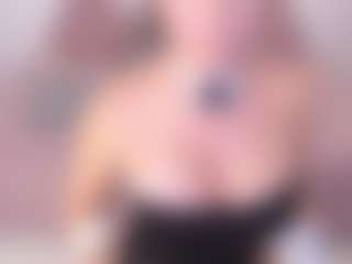 APRIL-ROSES's Live Sex Cam Show