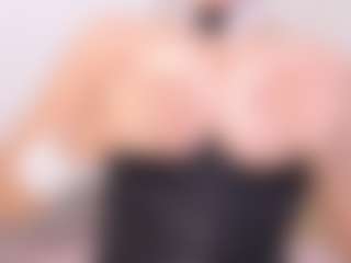 APRIL-ROSES's Live Sex Cam Show