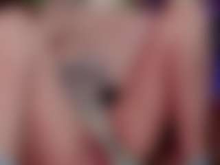 Live cam show with Nicole - Mature on TeamSkeetLive