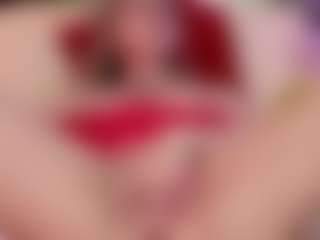 Nicole MILF webcam performer live streaming