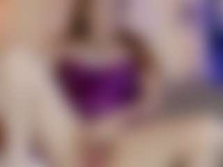 Nicole MILF webcam performer live streaming