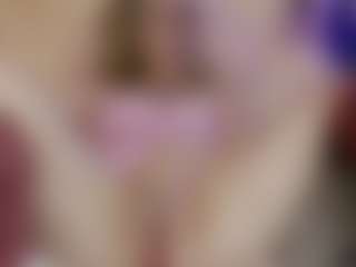 Live cam show with Nicole - Fuck Machine on CamwithHer