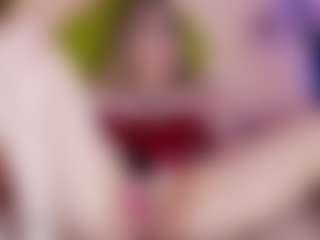 Live cam show with Nicole - Average on SpunkLive