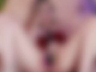 Live cam show with Nicole - Average on Camsoda