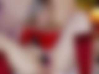 Live cam show with Nicole - Middle Aged on Camsoda