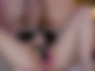 Live cam show with Nicole - Spy Mature on Lustler