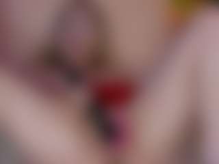 Nicole MILF webcam performer live streaming