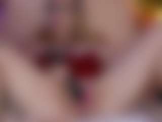 Live cam show with Nicole - Mature on milfzrlive.com
