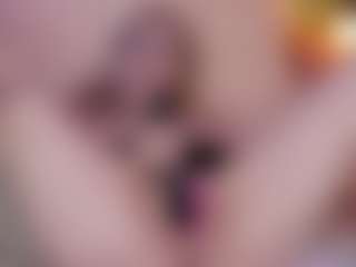 Live cam show with Nicole - Average on Free Soda