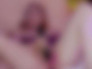 Live cam show with Nicole - Middle Aged on Mixed Magazine Live