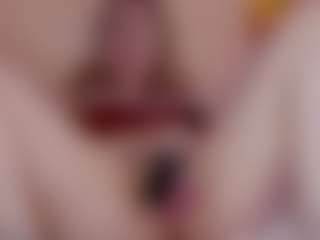 Nicole MILF webcam performer live streaming