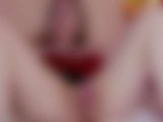 Nicole MILF webcam performer live streaming
