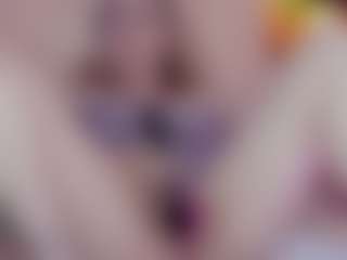 Live cam show with Nicole - Blue Eyes on TeamSkeetLive