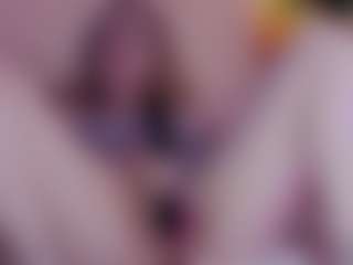 Live cam show with Nicole - Small Tits on Camiplay Live