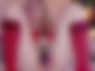 Live cam show with Nicole - Small Tits Mature on CamwithHer